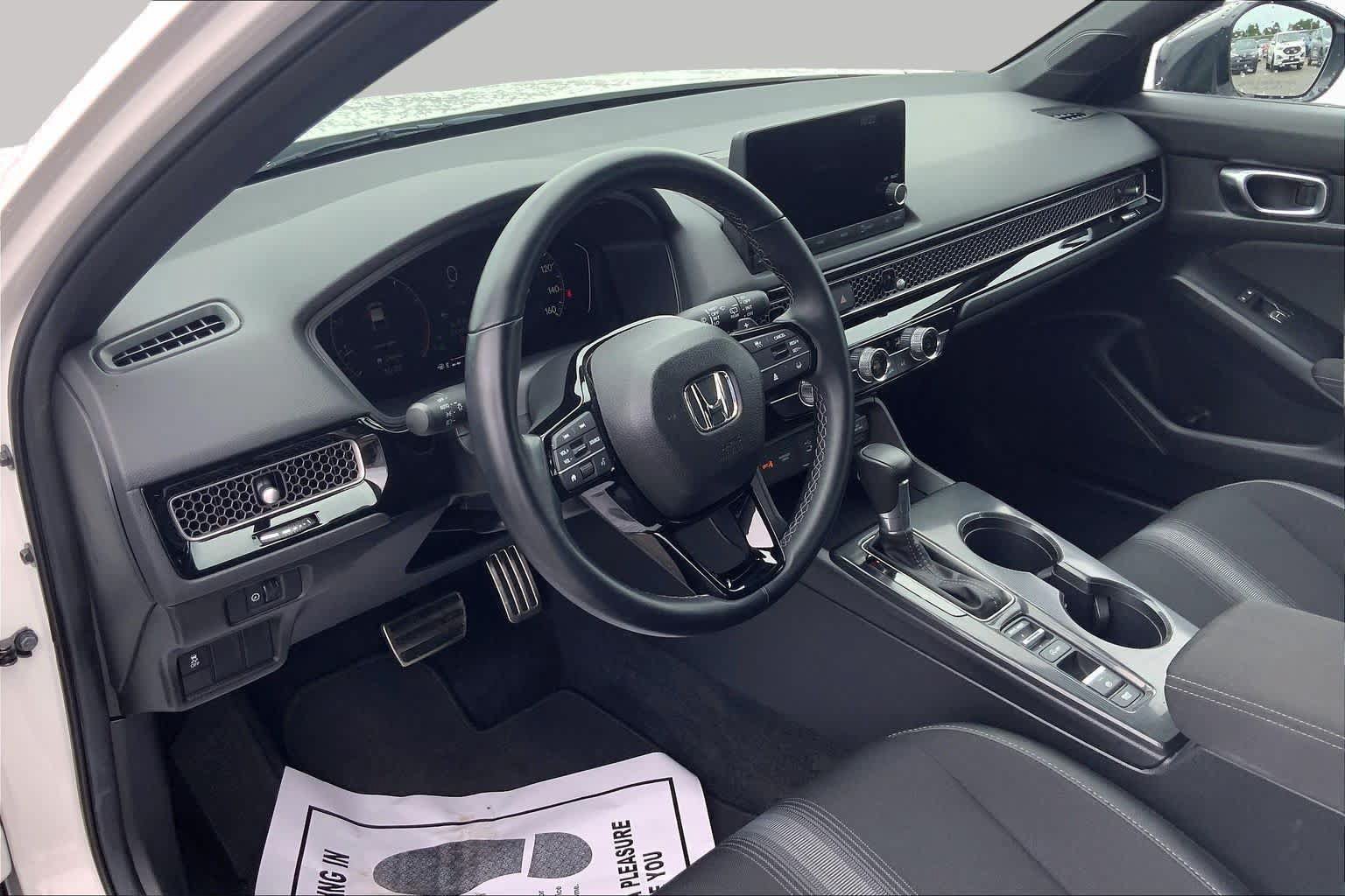 Used 2025 Honda Civic Sport image 18