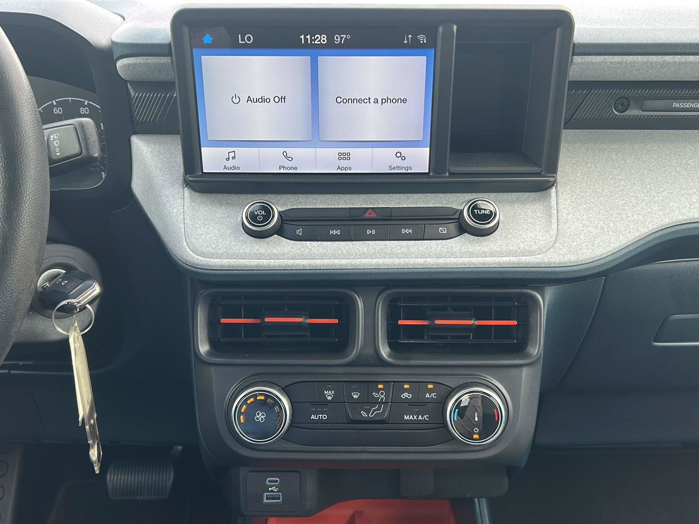 Certified 2023 Ford Maverick XLT FWD image 14
