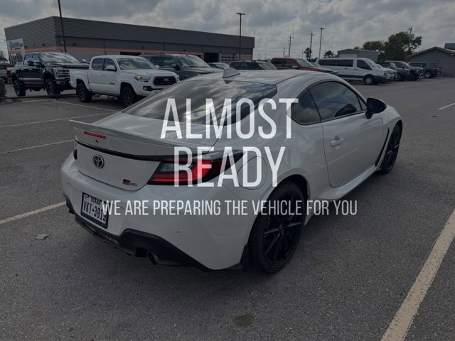Used 2024 Toyota GR86 Premium image 3
