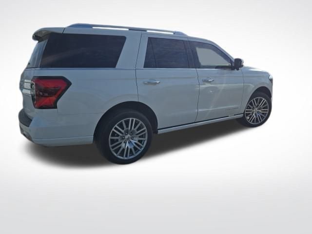 Certified 2022 Ford Expedition Platinum image 4