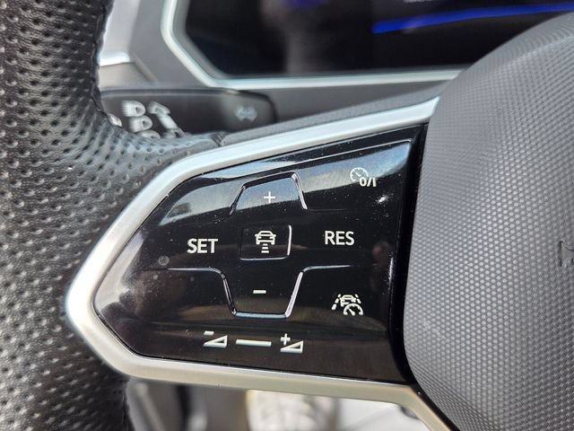 Used 2024 Volkswagen Tiguan SE R-Line FWD image 24