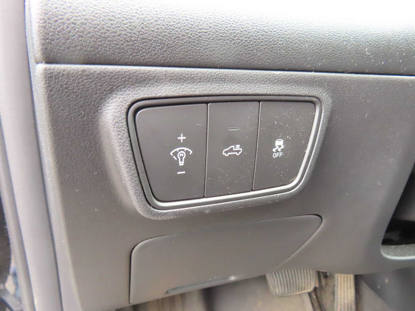 Used 2023 Hyundai Santa Cruz SEL Premium AWD/4WD image 13