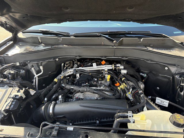 Certified 2025 Ford Explorer Active AWD/4WD image 21