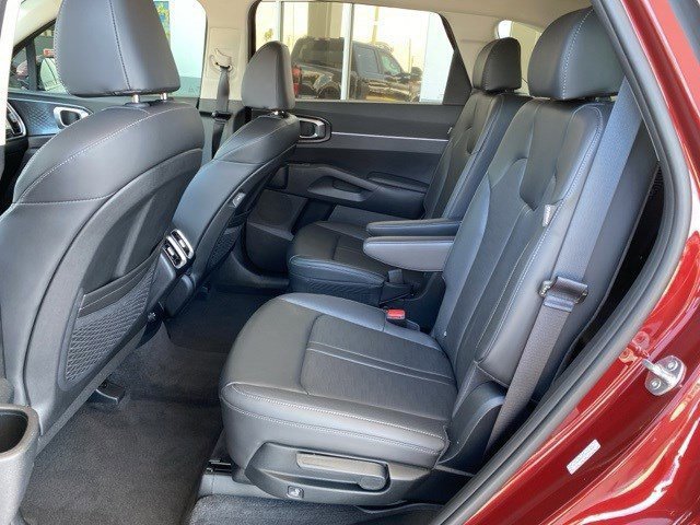 Used 2025 Kia Sorento EX image 12