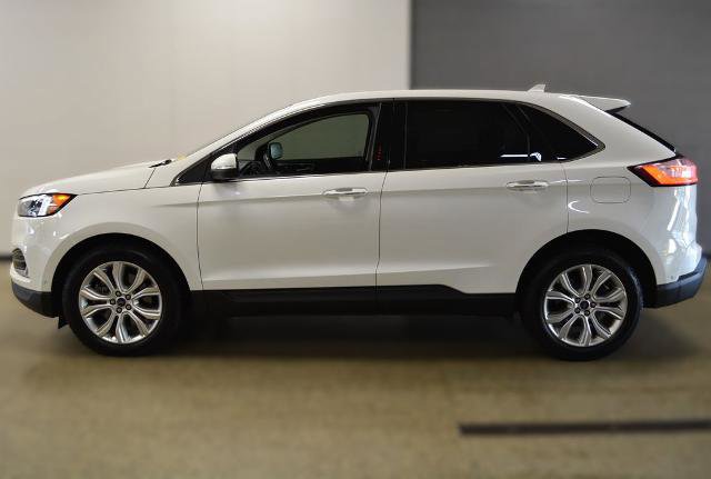 Certified 2020 Ford Edge Titanium w/ Equipment Group 301A AWD/4WD image 2
