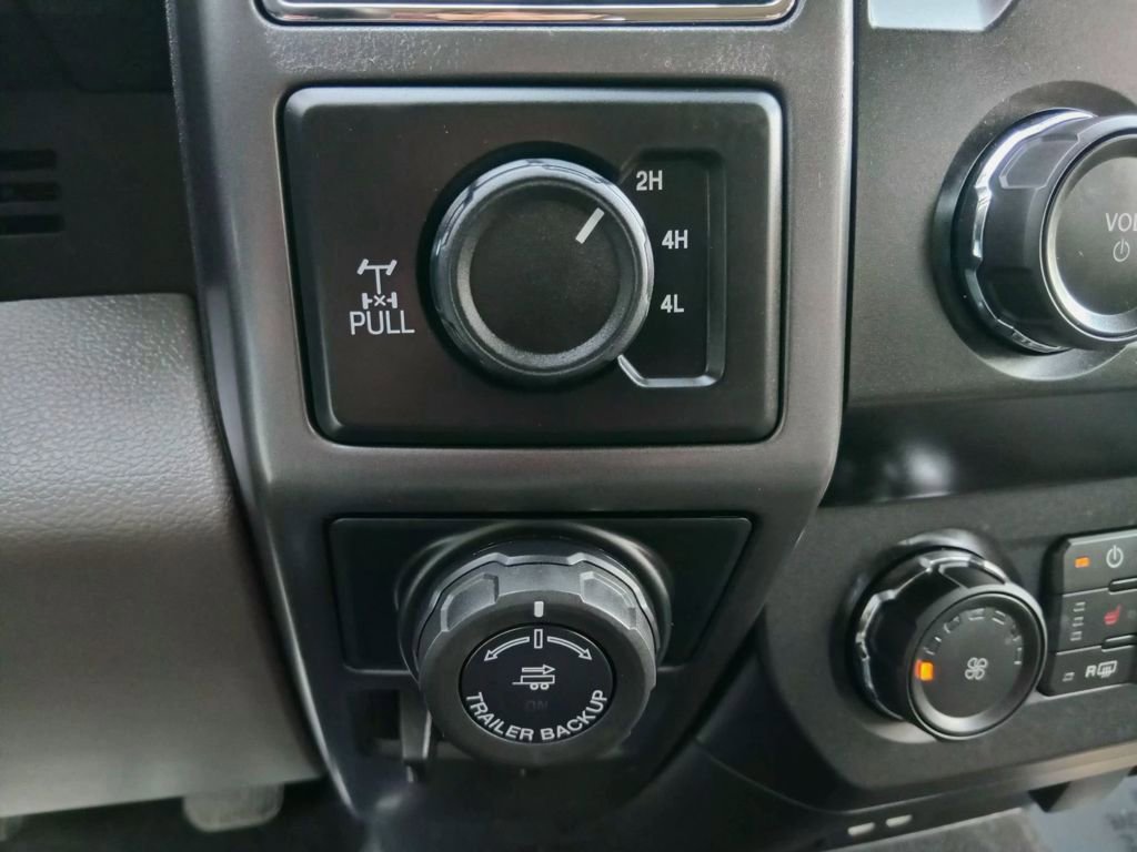 Certified 2019 Ford F150 XLT w/ Equipment Group 302A Luxury image 33