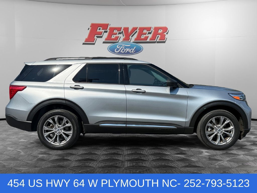 Certified 2023 Ford Explorer XLT w/ Equipment Group 202A AWD/4WD image 6