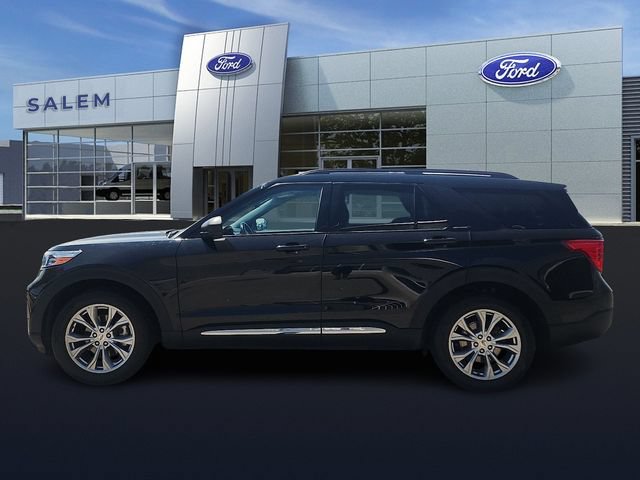 Certified 2022 Ford Explorer XLT w/ Equipment Group 202A AWD/4WD image 5