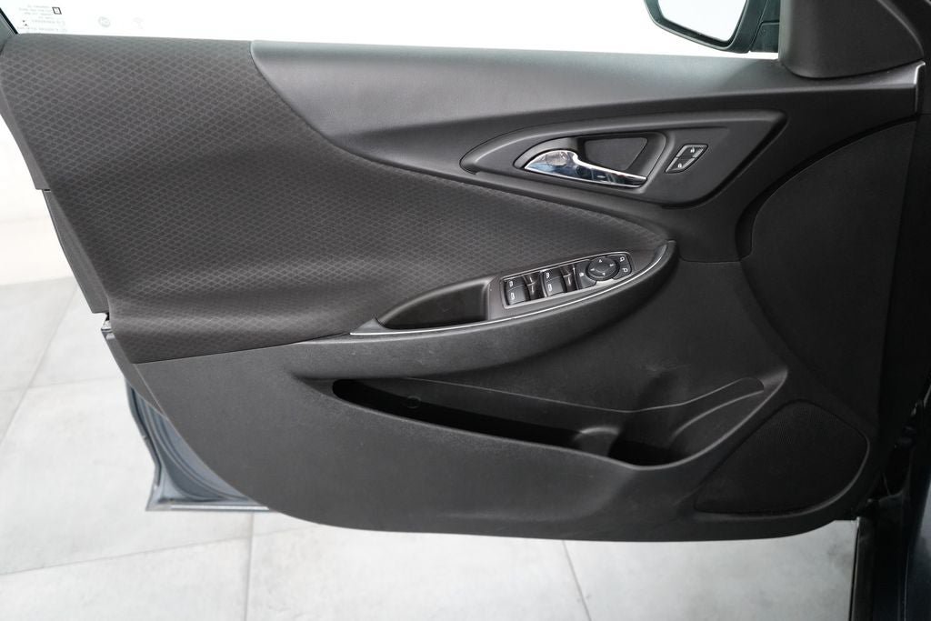 Used 2019 Chevrolet Malibu LT FWD image 22