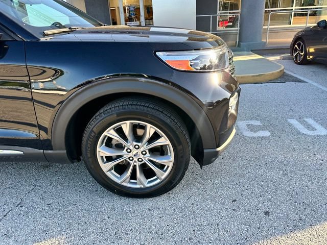 Certified 2022 Ford Explorer XLT w/ Equipment Group 202A AWD/4WD image 76