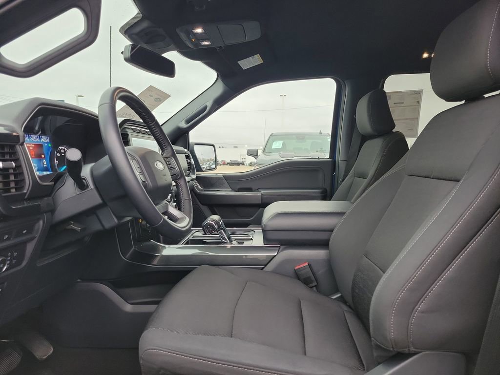 Certified 2022 Ford F150 XLT w/ Equipment Group 302A High image 16