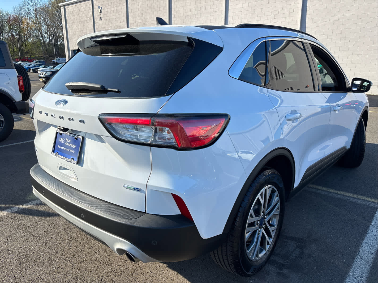 Certified 2020 Ford Escape SEL image 4