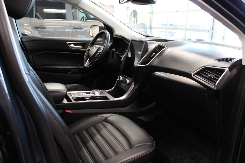 Certified 2023 Ford Edge SEL w/ Convenience Package AWD/4WD image 45