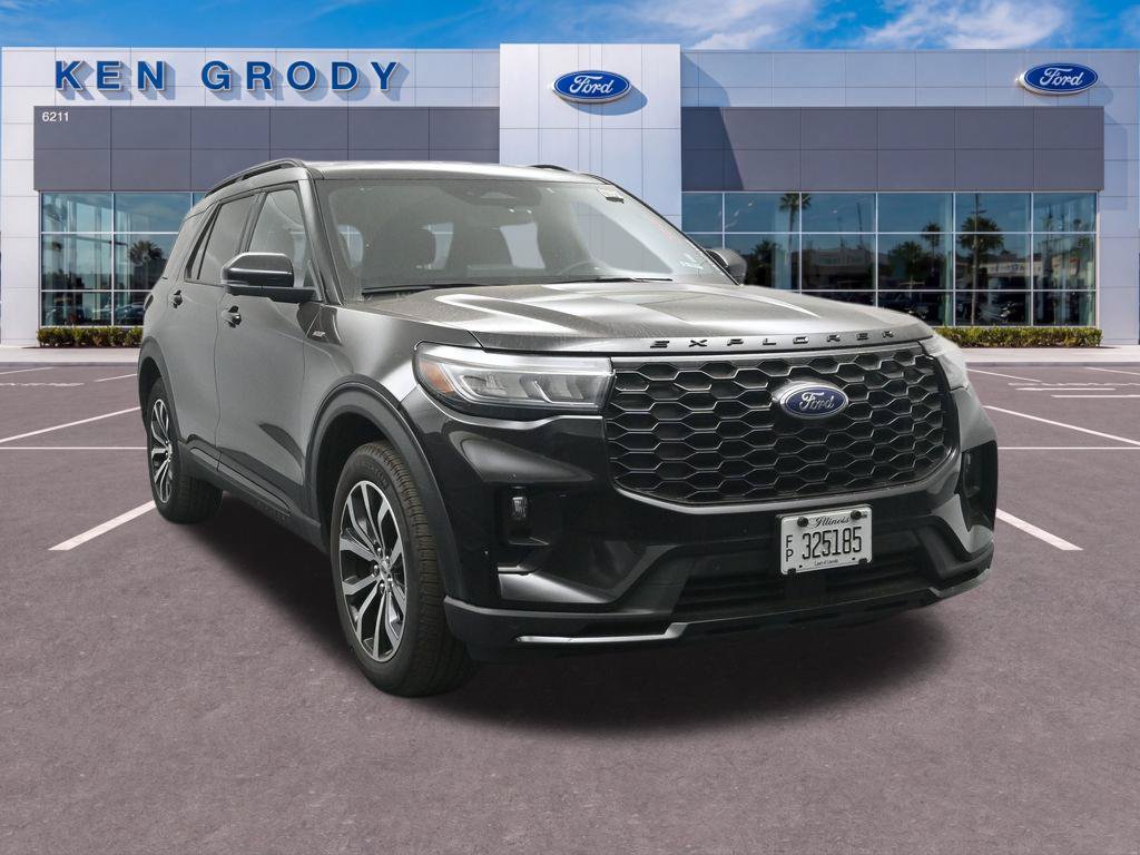 Certified 2026 Ford Explorer ST-Line AWD/4WD image 4