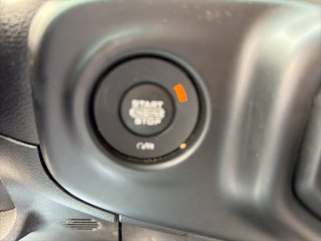 Used 2020 Jeep Gladiator Overland image 11