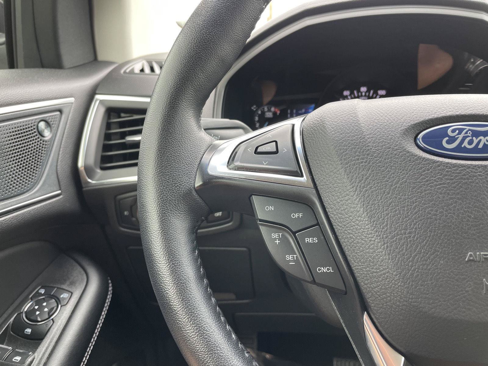 Certified 2024 Ford Edge Titanium AWD/4WD image 13