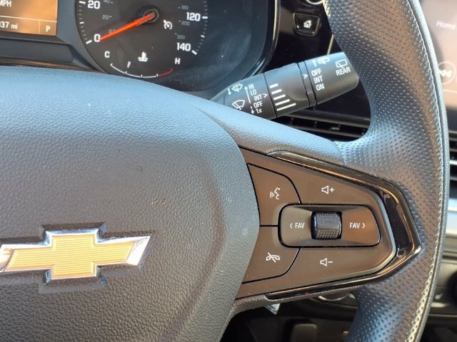 Used 2024 Chevrolet Trax LS w/ LS Convenience Package FWD image 21