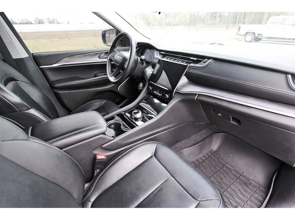 Used 2022 Jeep Grand Cherokee L Limited image 28