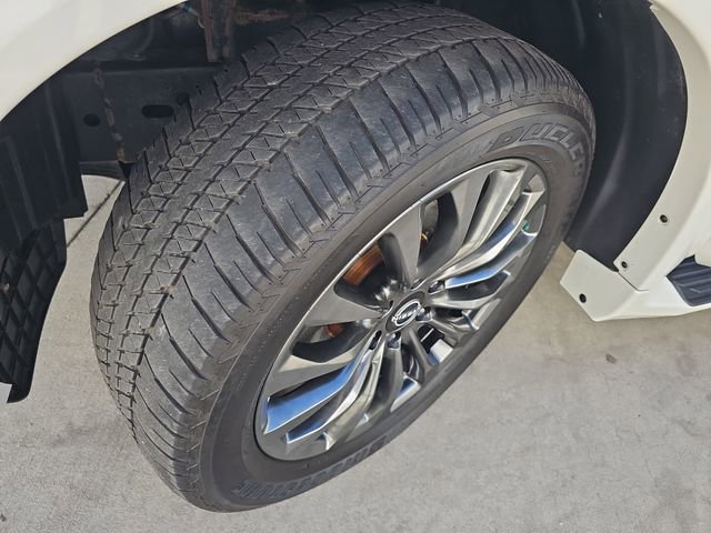 Used 2023 Nissan Armada Platinum w/ Captain's Chairs Package AWD/4WD image 31