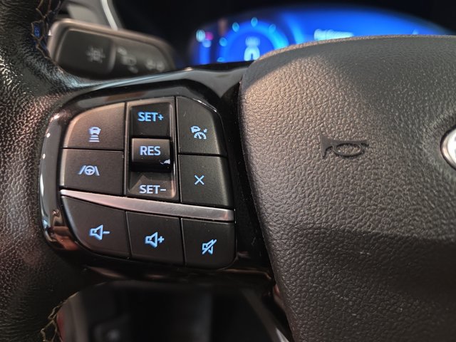 Certified 2022 Ford Escape Titanium w/ Titanium Elite Package AWD/4WD image 17