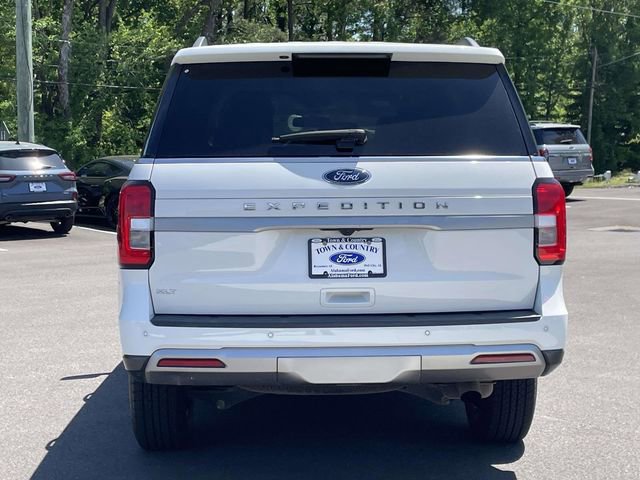 Certified 2023 Ford Expedition XLT image 4