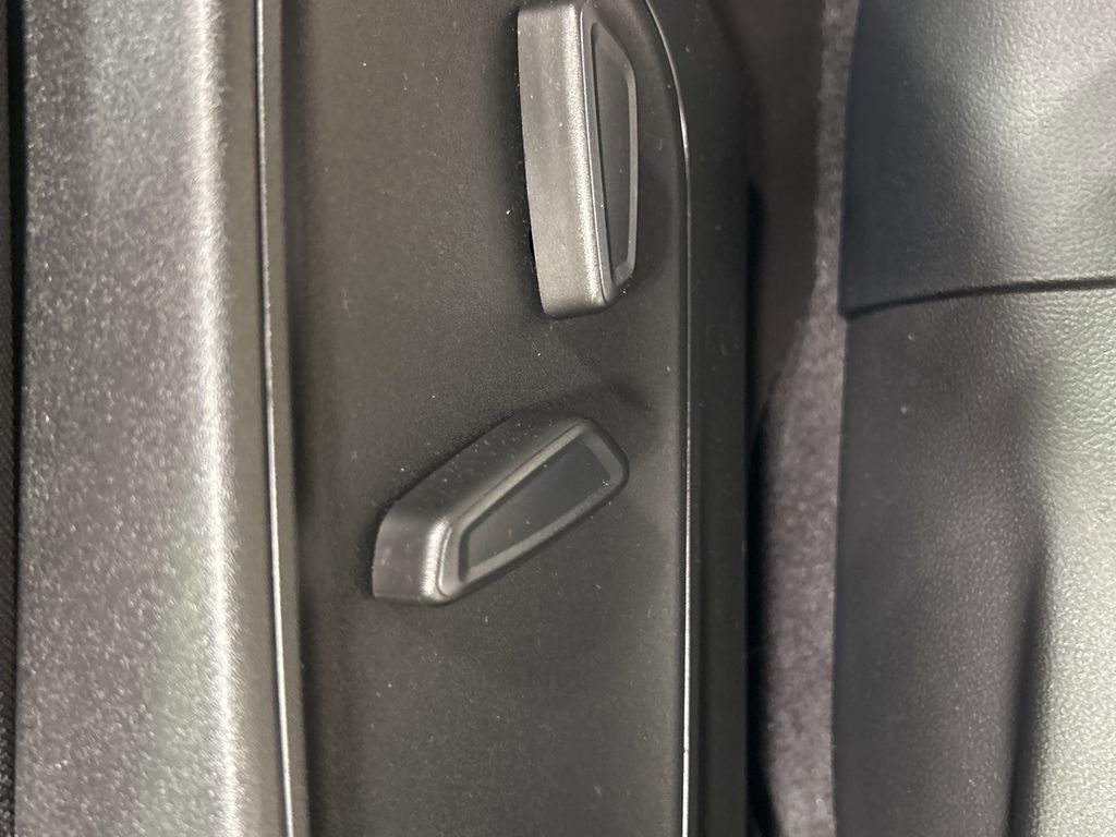 Certified 2022 Ford Escape Titanium image 46