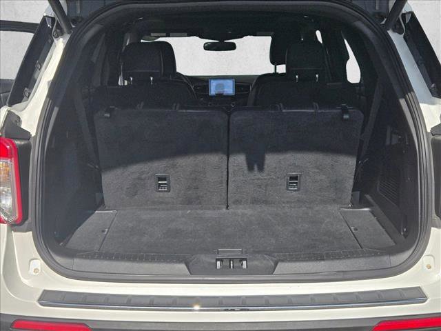 Certified 2020 Ford Explorer Limited RWD image 6
