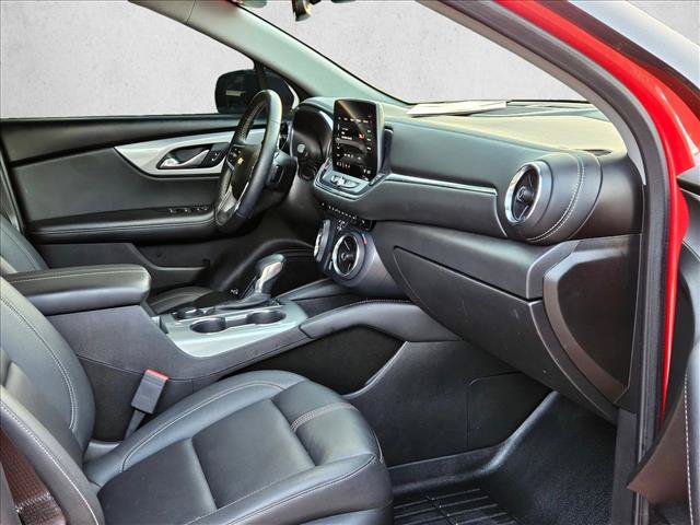 Used 2024 Chevrolet Blazer LT w/ Midnight/Sport Edition FWD image 19