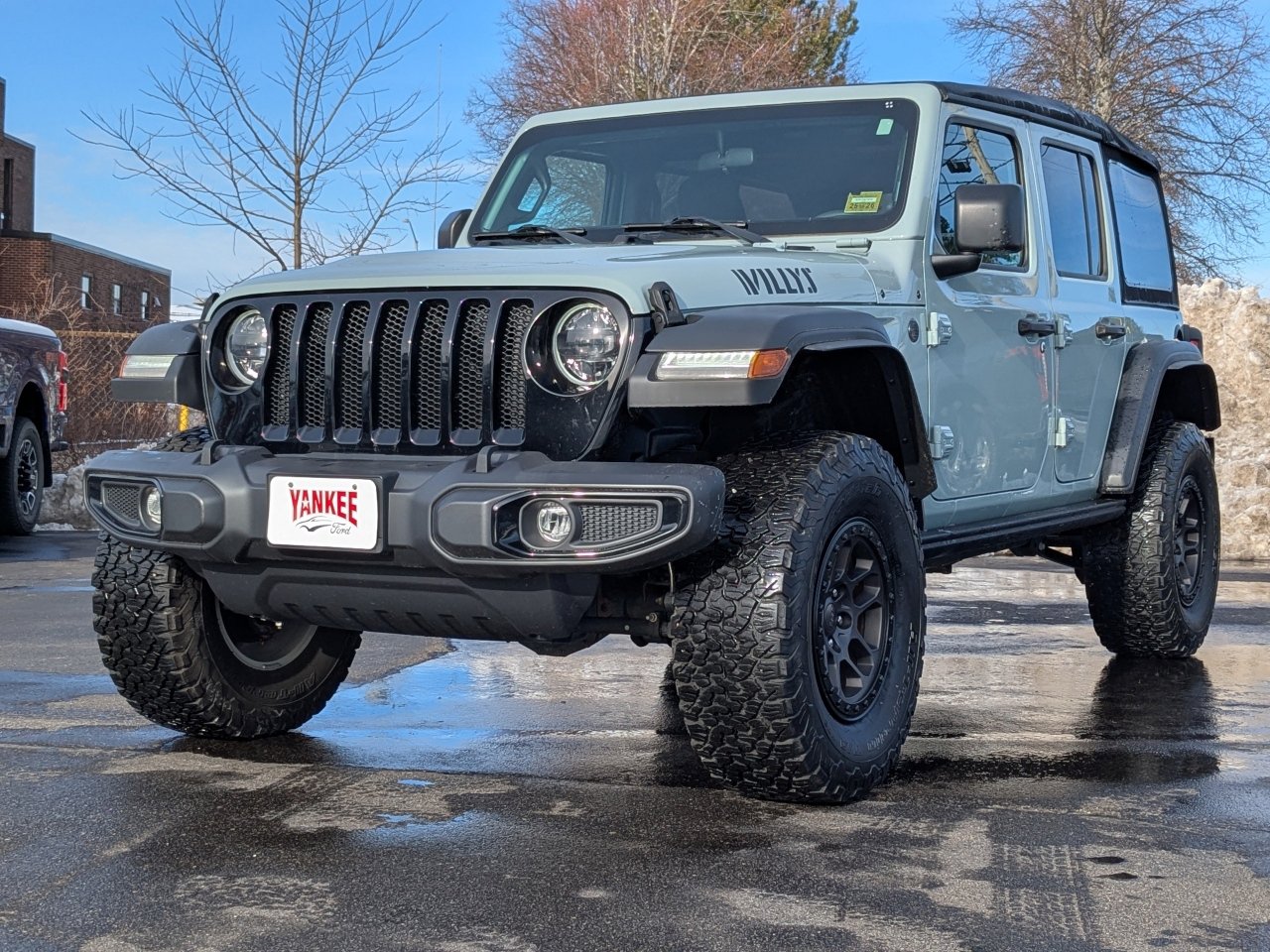 Used 2023 Jeep Wrangler Willys image 8
