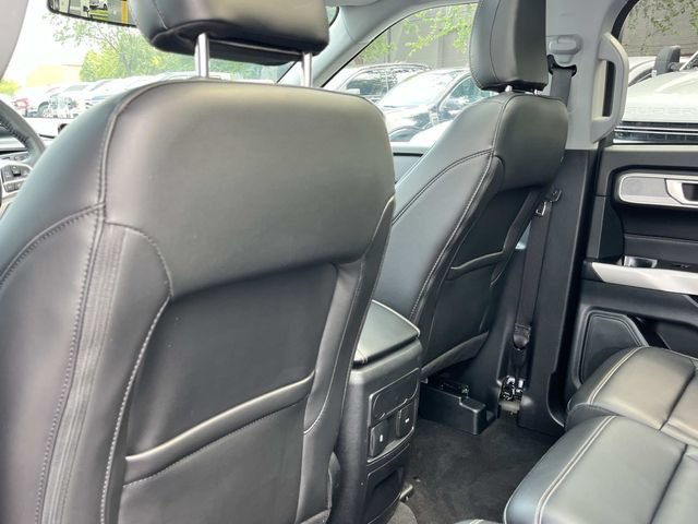 Certified 2024 Ford Explorer XLT w/ Equipment Group 202A AWD/4WD image 25