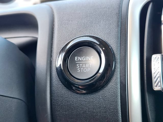 Certified 2025 Ford Expedition Active AWD/4WD image 26