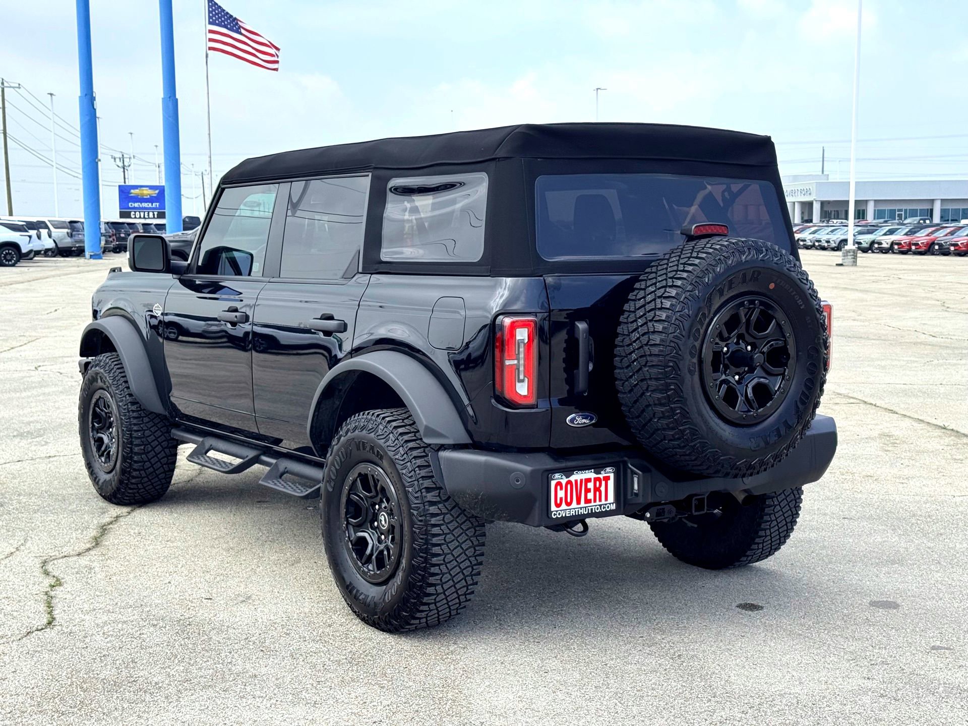 Certified 2024 Ford Bronco Wildtrak AWD/4WD image 9