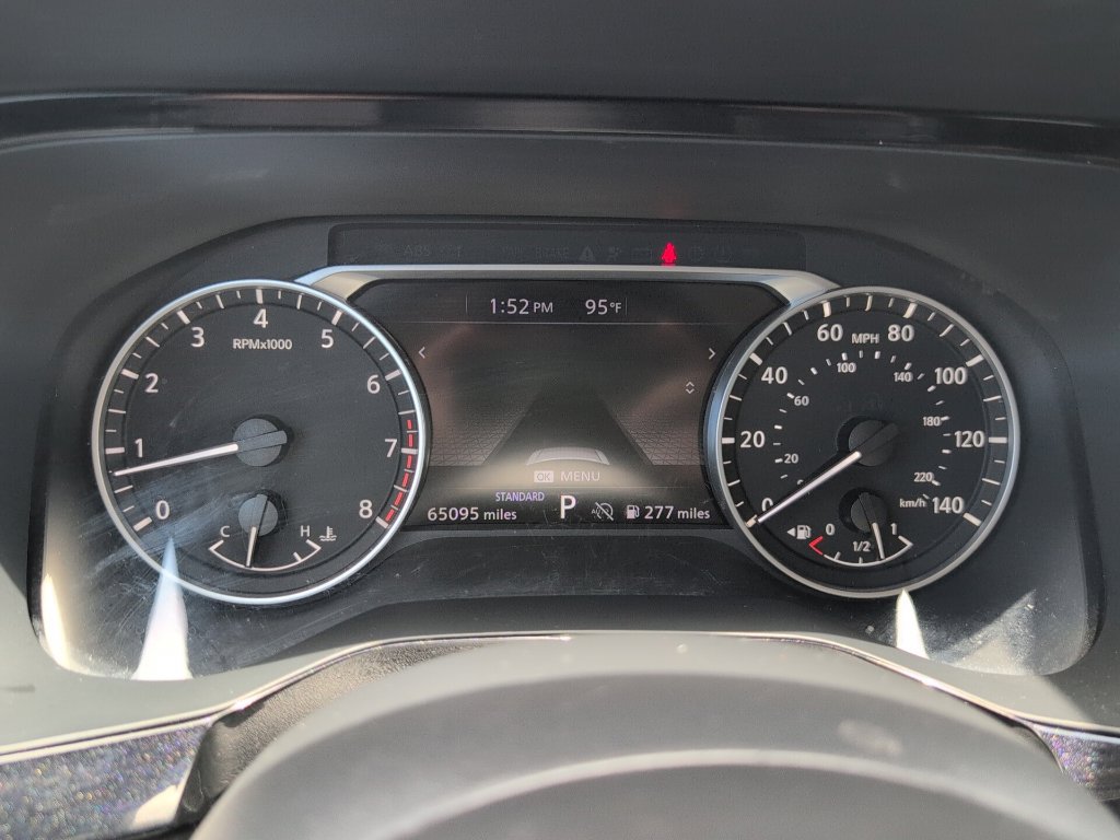 Used 2024 Nissan Pathfinder SV FWD image 15