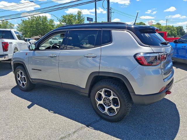 Used 2022 Jeep Compass Trailhawk w/ Sun and Sound Group AWD/4WD image 4