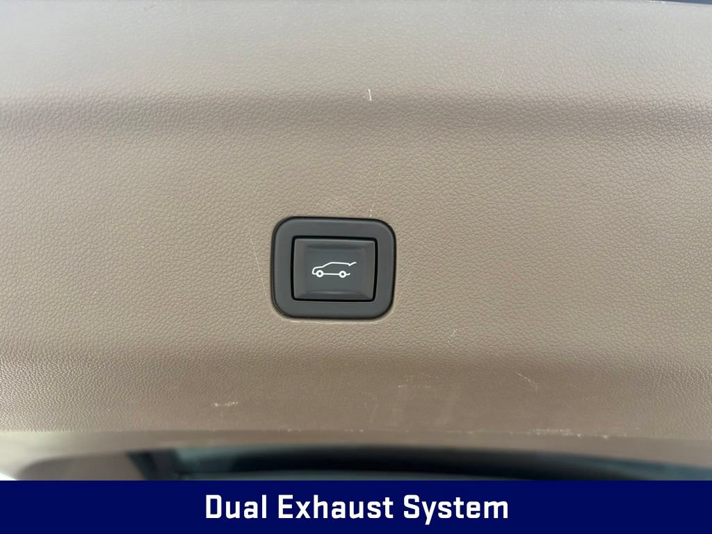 Used 2021 GMC Yukon Denali w/ Denali Premium Package AWD/4WD image 38