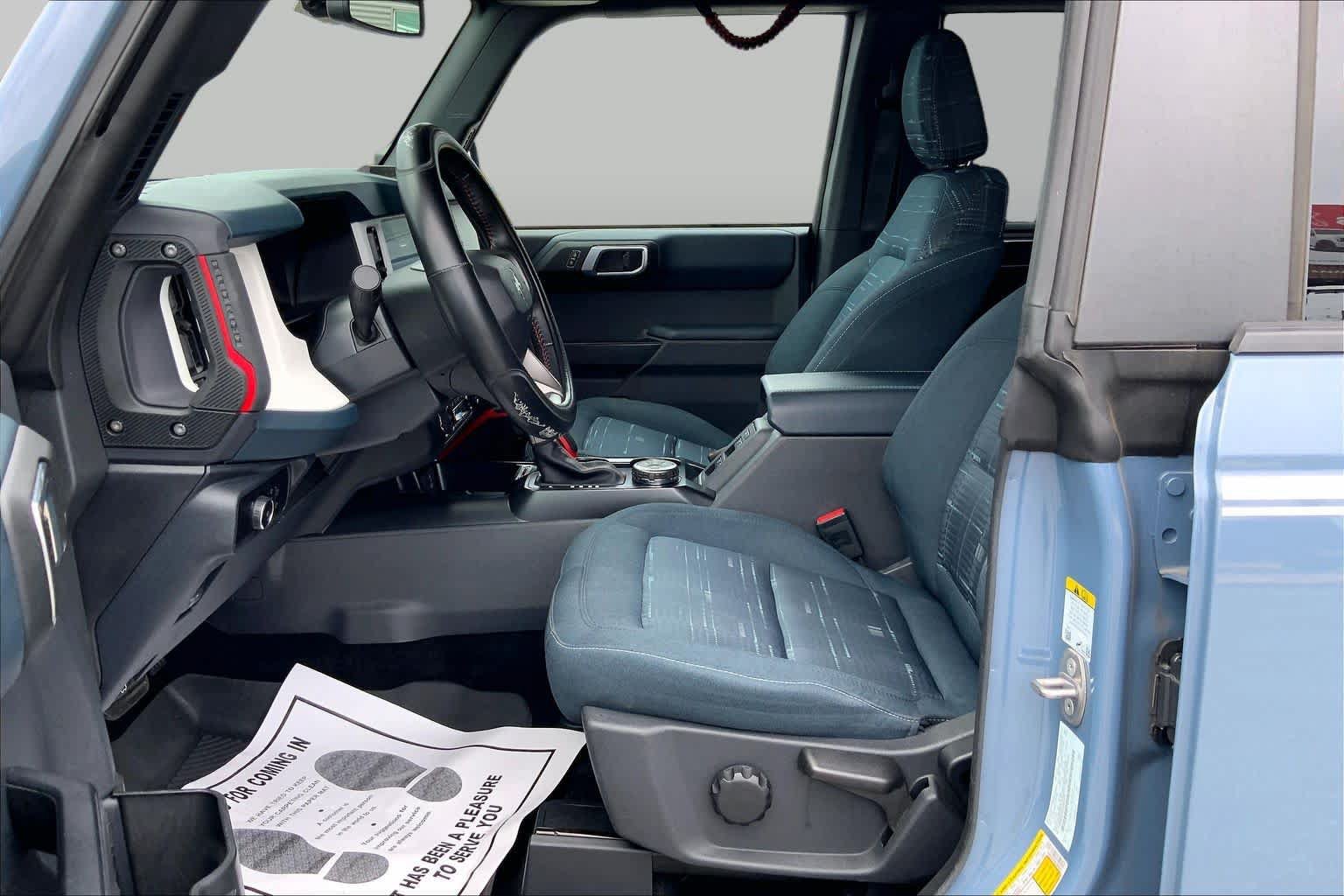 Certified 2025 Ford Bronco Heritage Edition AWD/4WD image 8