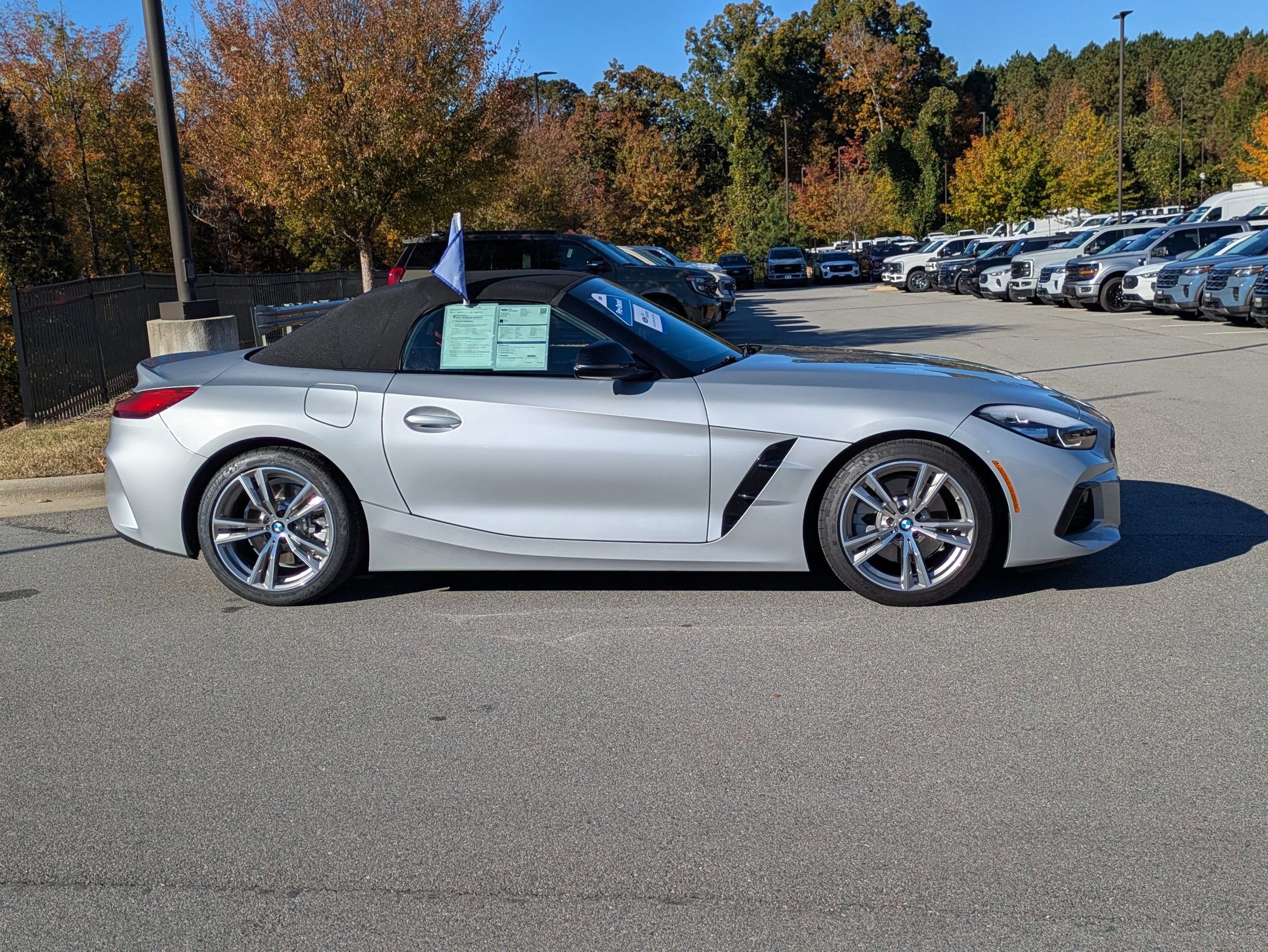 Used 2022 BMW Z4 sDrive30i w/ M Sport Package image 7