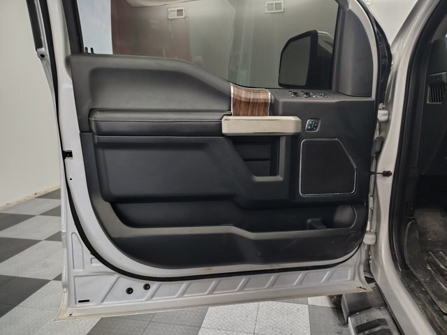 Certified 2019 Ford F150 Lariat w/ Equipment Group 502A Luxury AWD/4WD image 10