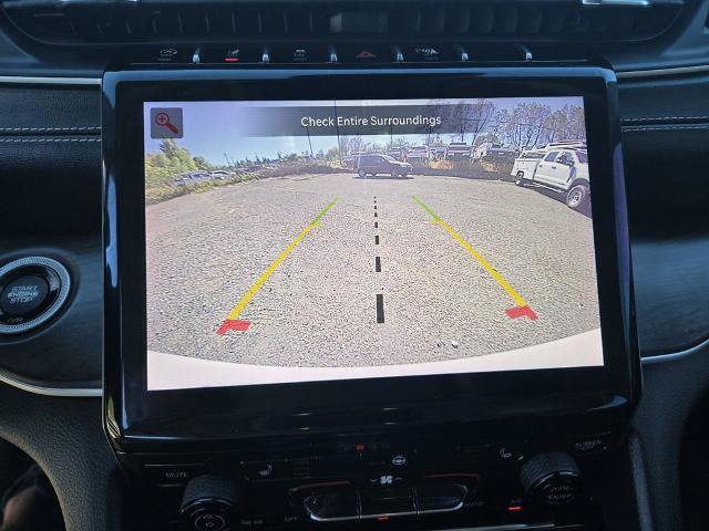 Used 2023 Jeep Grand Cherokee Limited AWD/4WD image 11