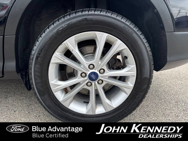 Certified 2018 Ford Escape SE w/ SE Sync 3 Package AWD/4WD image 5