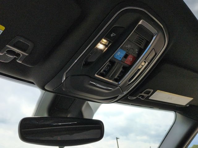 Used 2024 Jeep Grand Cherokee L Laredo RWD image 27