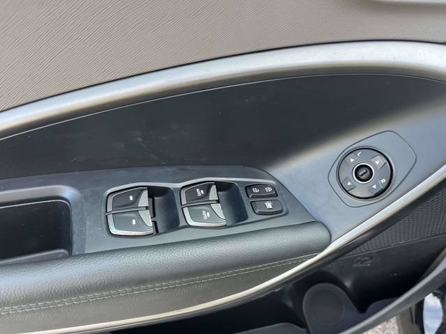 Used 2017 Hyundai Santa Fe Sport FWD image 17