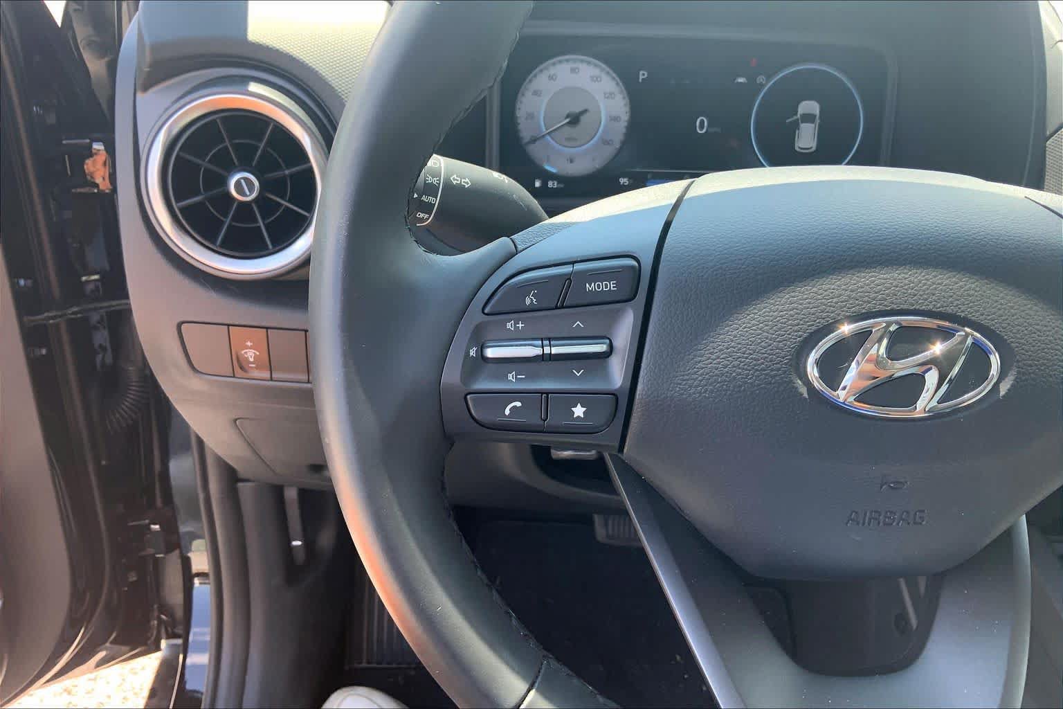 Used 2023 Hyundai Kona Limited FWD image 23