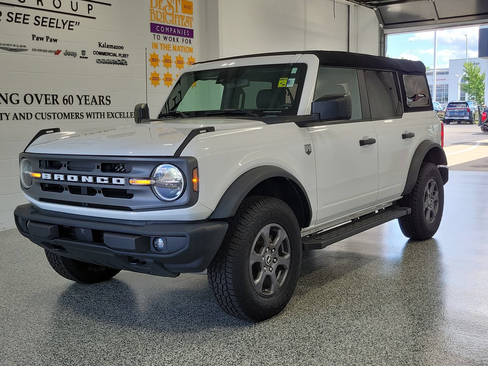 Certified 2024 Ford Bronco Big Bend AWD/4WD image 4