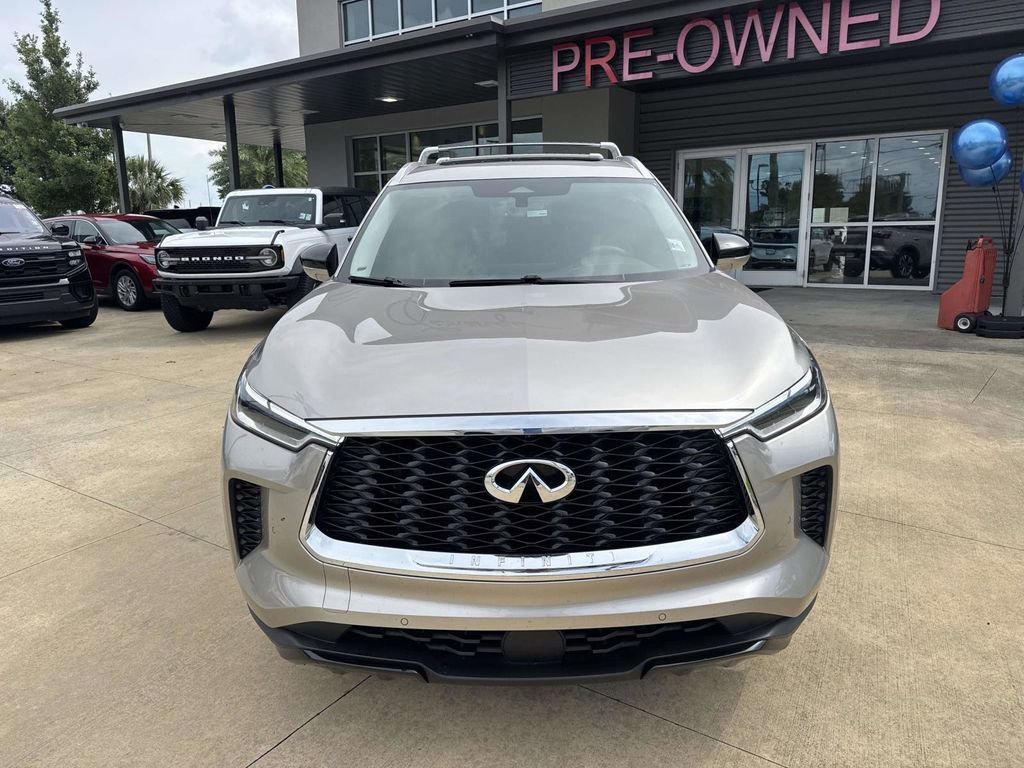 Used 2024 INFINITI QX60 Luxe FWD image 3