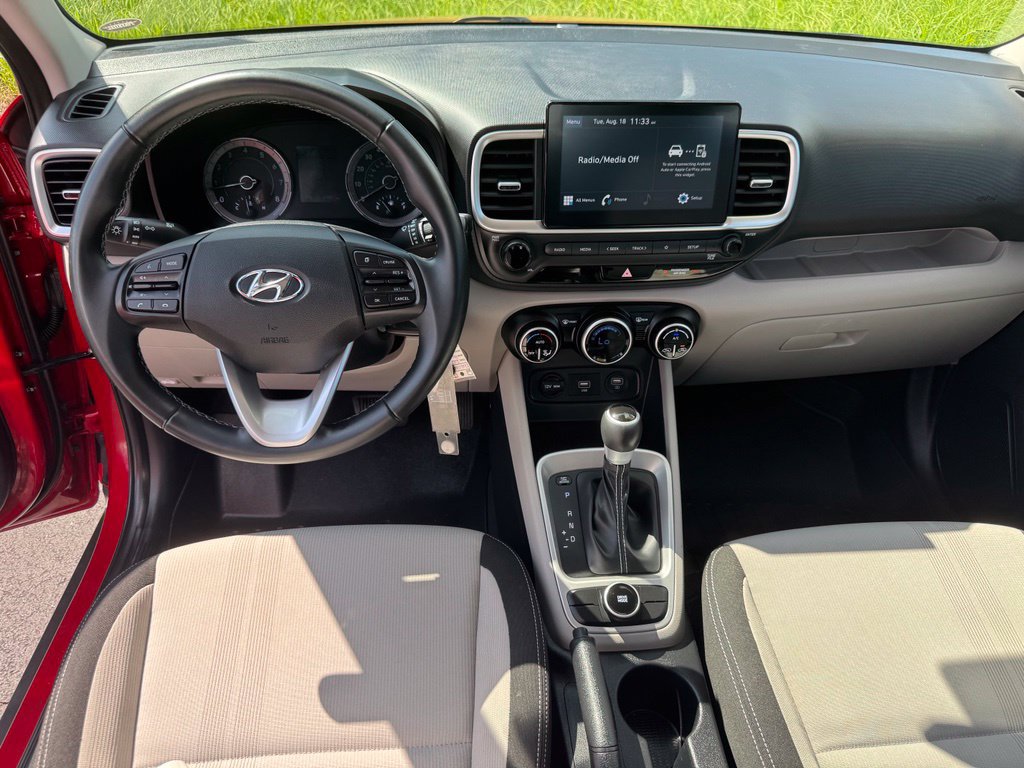 Used 2021 Hyundai Venue SEL w/ Cargo Package FWD image 25