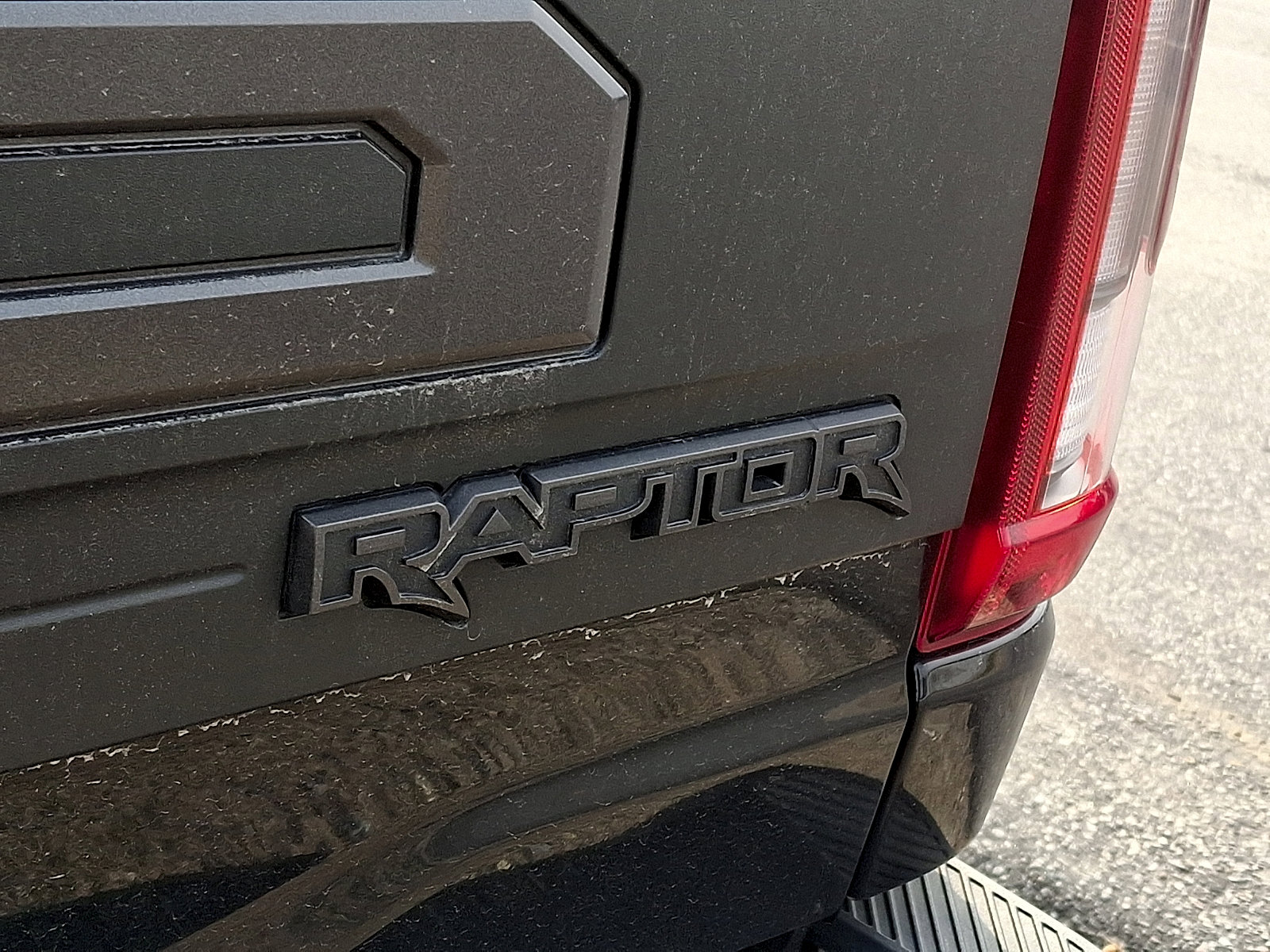 Certified 2022 Ford F150 Raptor w/ Equipment Group 801A High image 4