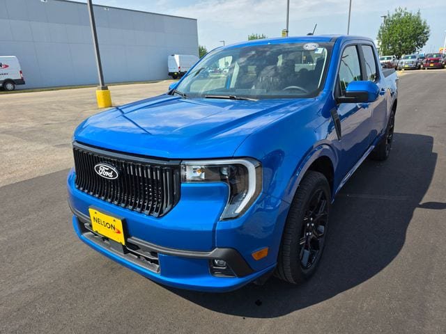 Certified 2025 Ford Maverick Lobo AWD/4WD image 2