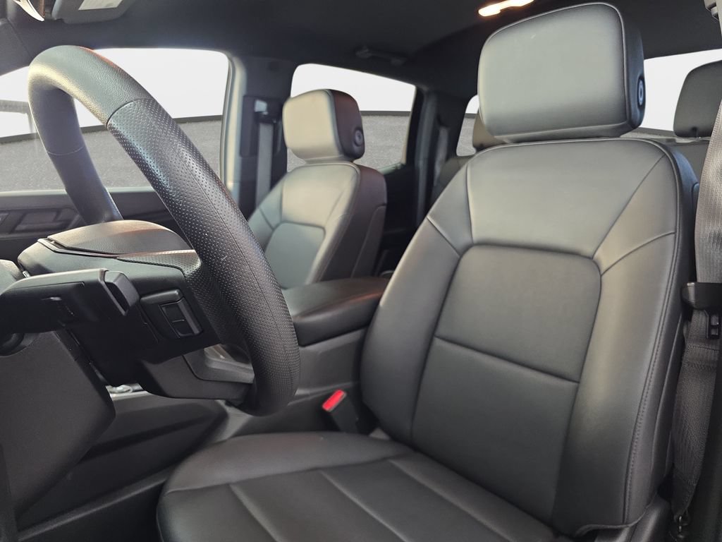 Used 2024 Chevrolet Colorado Trail Boss w/ Advanced Trailering Package AWD/4WD image 12