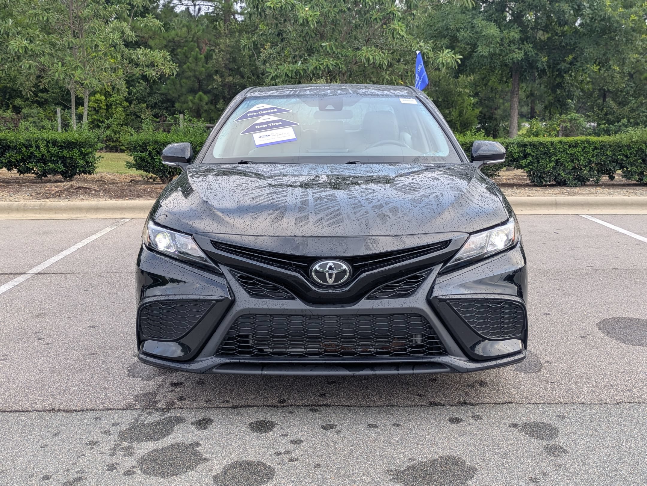 Used 2024 Toyota Camry SE FWD image 9